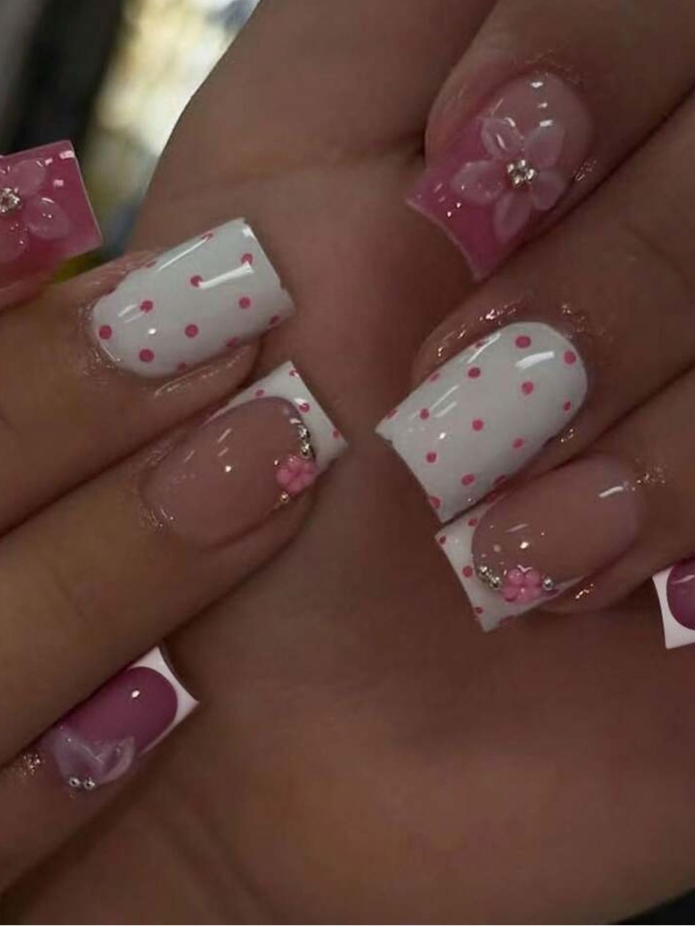 24pc Press On Nail Set from the Nail Bar 💅